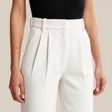 Amora | Calças Wide Leg de Corte Elegante