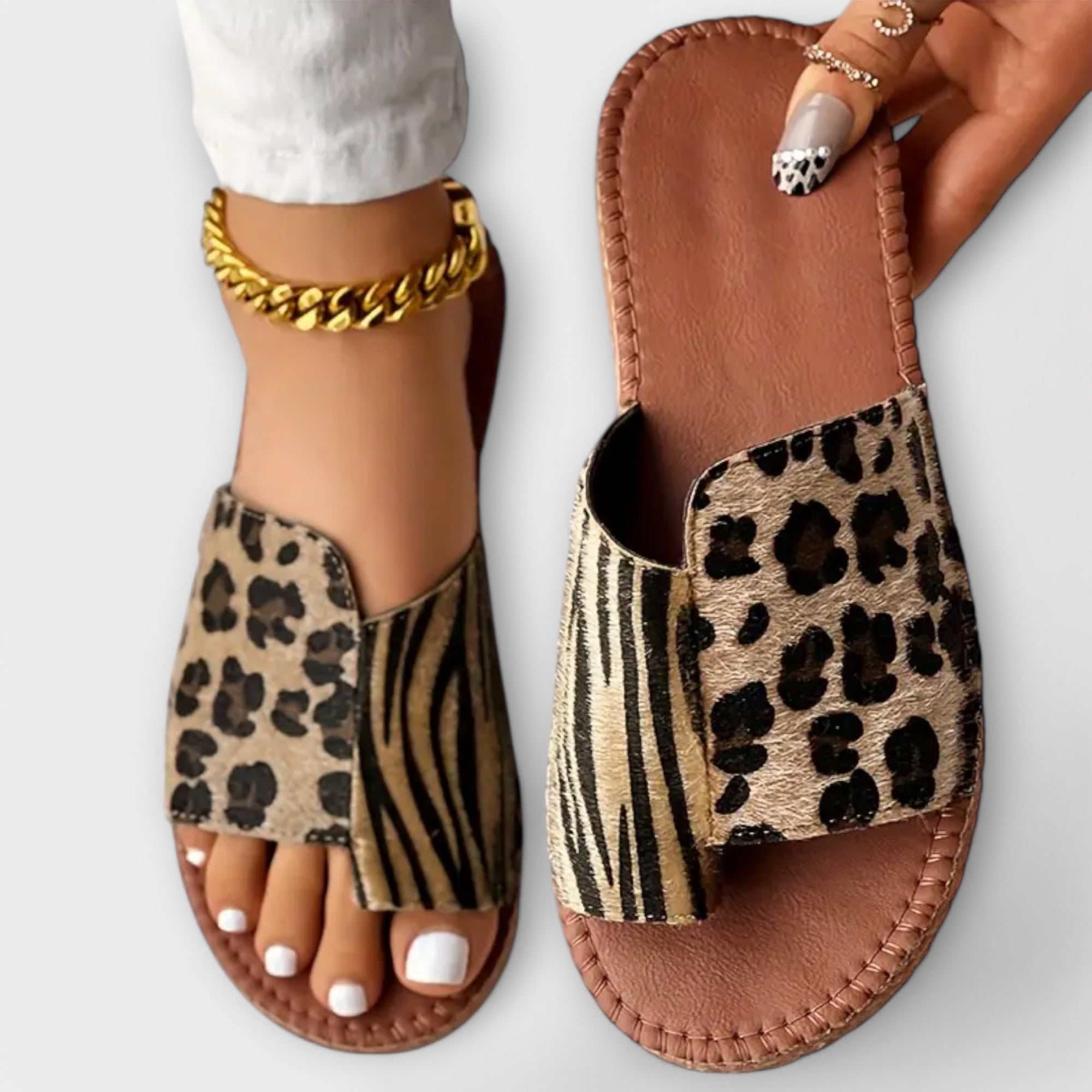 Tareyja - Sandálias bicolores com estampado de leopardo — vista 2