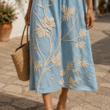 Cátia - Vestido Midi com Estampa de Plantas e Flores — vista 3