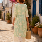 Otília - Vestido Midi Bordado Verde — vista 2