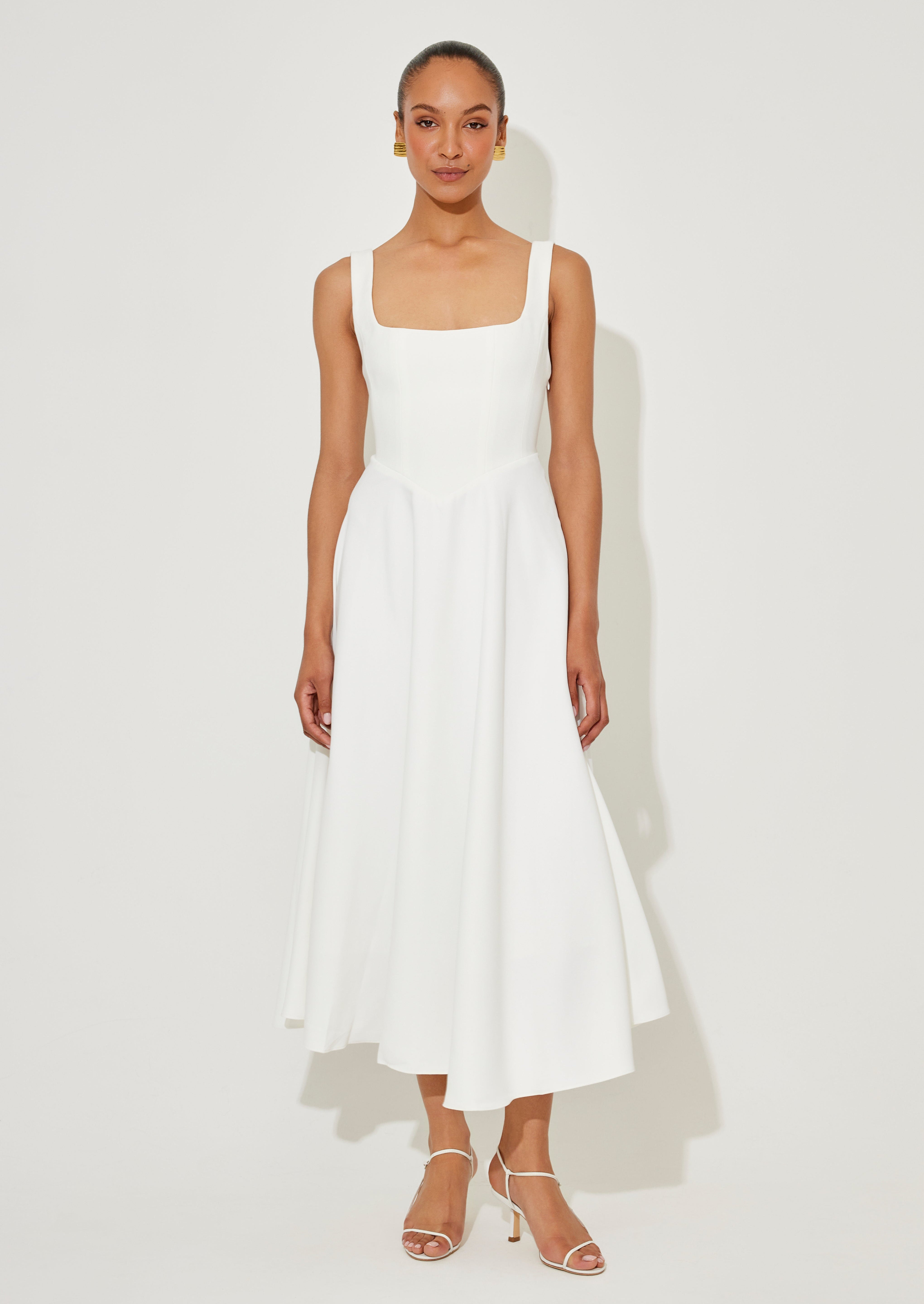 Amélia - Vestido Midi Intemporal