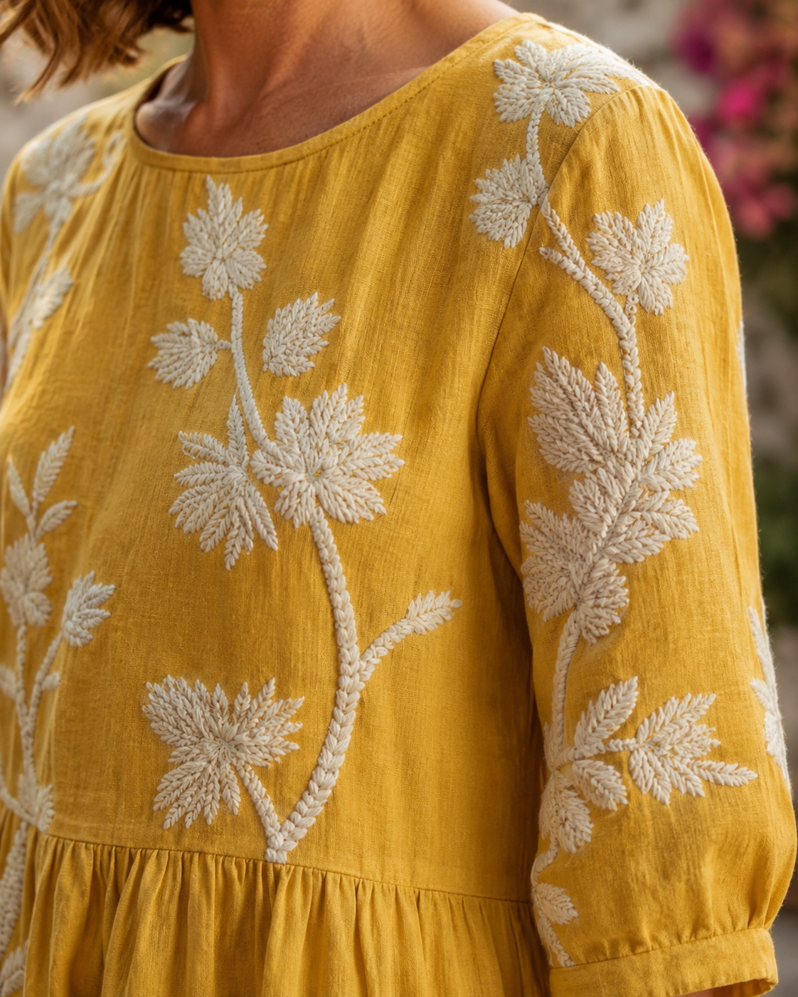 Graça - Vestido Midi Floral Amarelo — vista 3