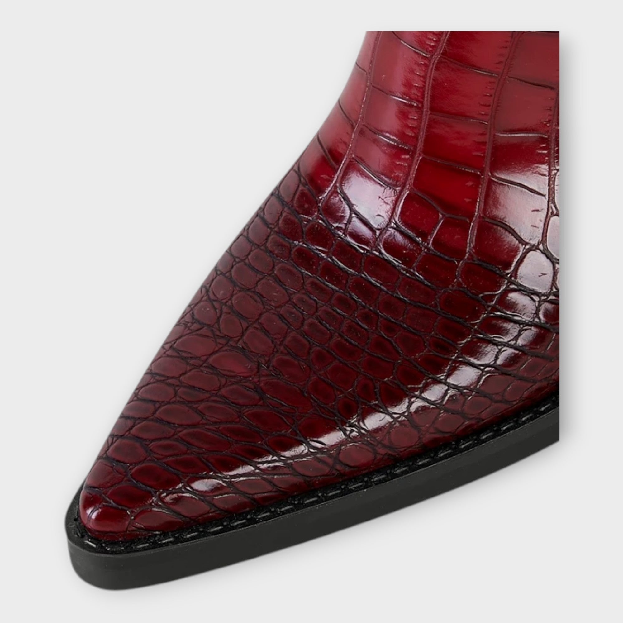 Botas com Design Croco e Salto Elegante — vista 5