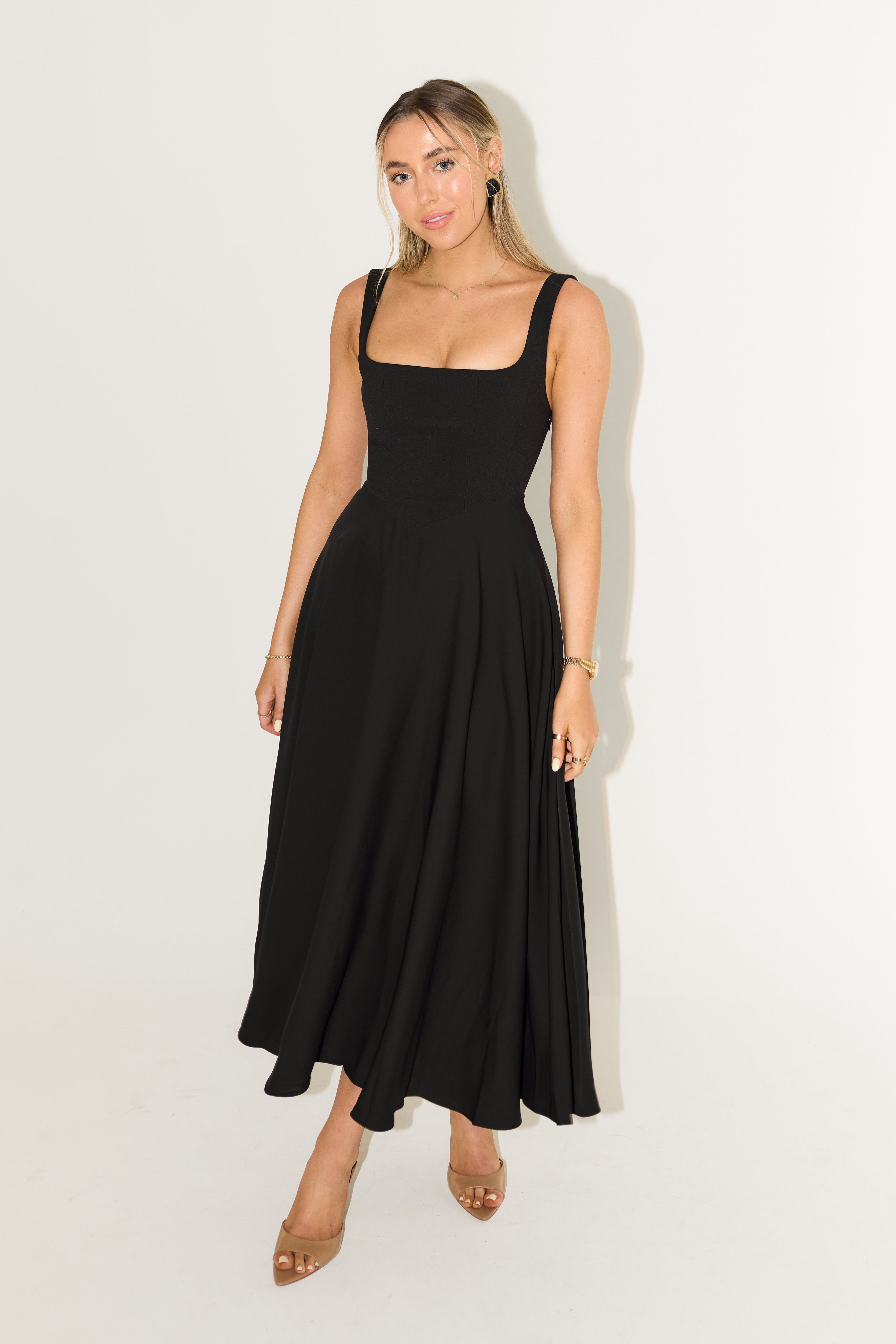 Amélia - Vestido Midi Intemporal — vista 6