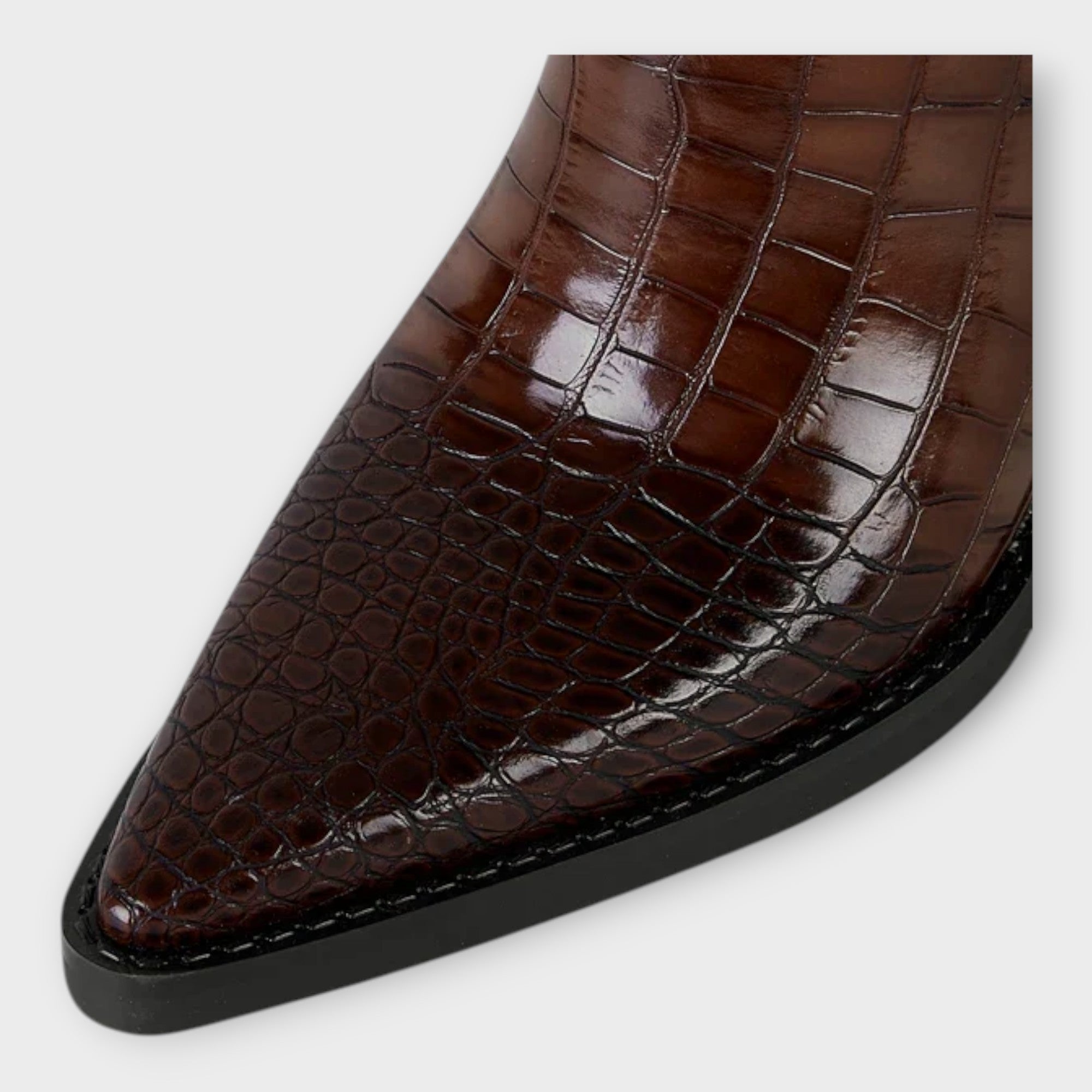 Botas com Design Croco e Salto Elegante — vista 7