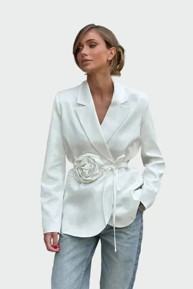 Blazer em linha impecável — vista 2