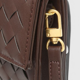 Mónica | Clutch Elegante com Detalhe Dourado