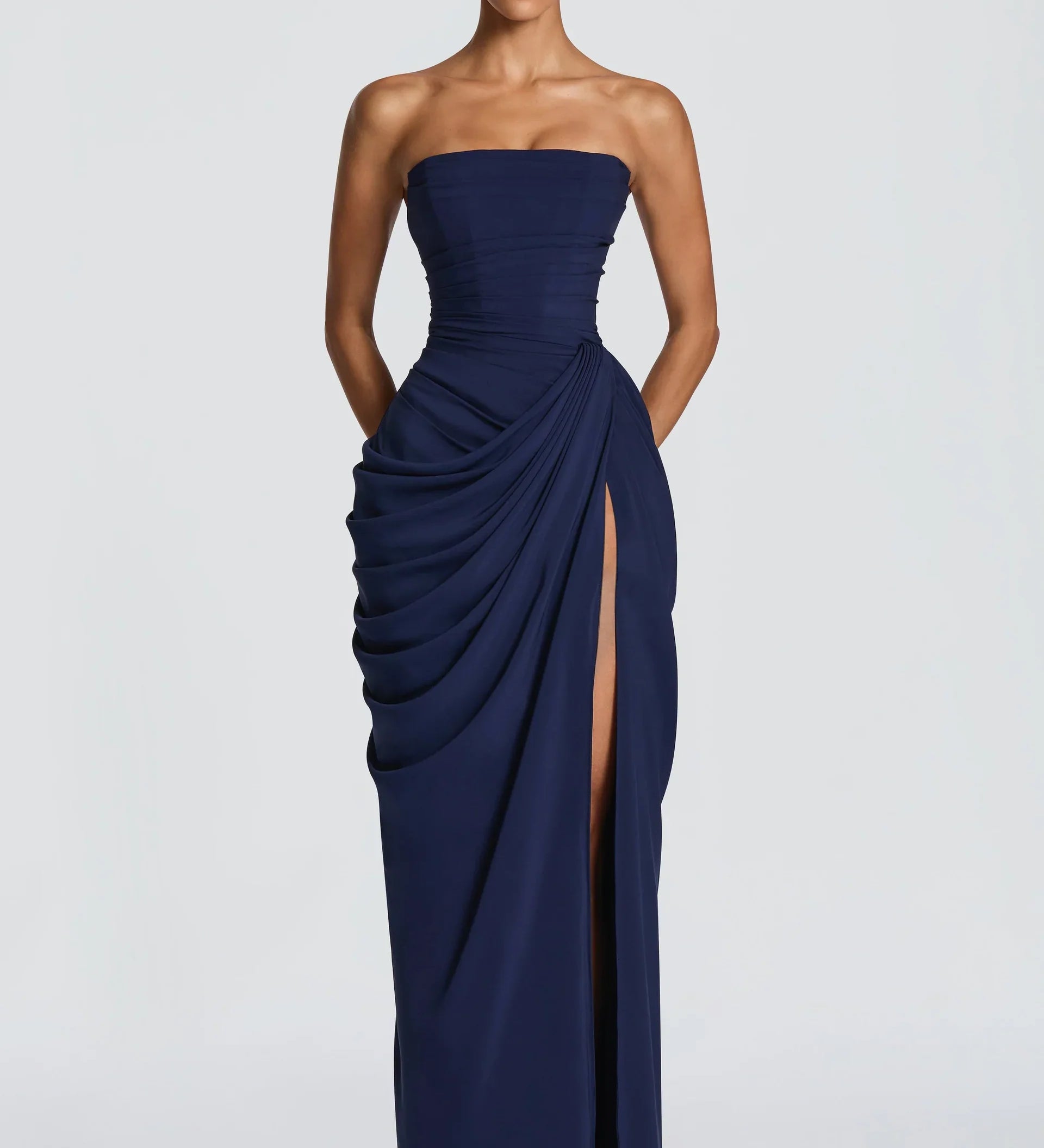 Adriana - Vestido Longo Drapeado com Fenda — vista 10