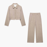 Conjunto Casual Emmy - Casaco e Calças de 2 Peças